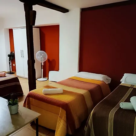Appartement Corrala De San Anton. Sencillo En Pleno Centro *