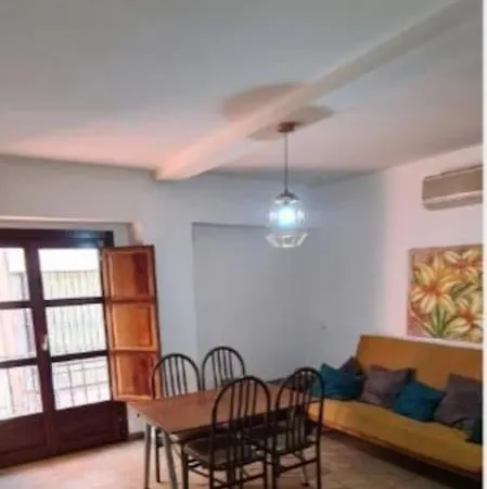 Apartamento Corrala De San Anton. Sencillo En Pleno Centro *